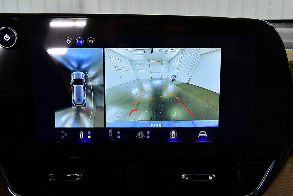 New 2026 Chevrolet Equinox ACTIV w/ Convenience Package III image 23