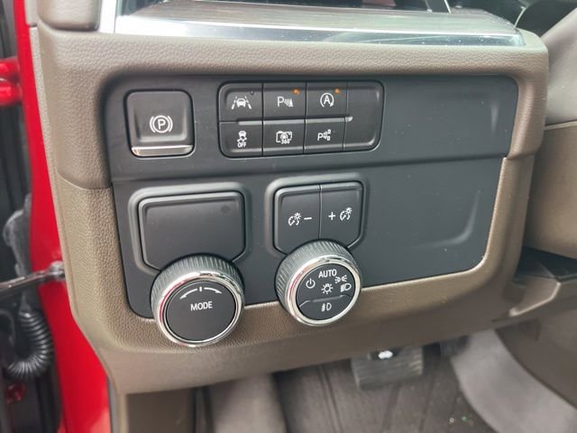 Used 2025 Chevrolet Tahoe LT w/ Comfort Package RWD image 18