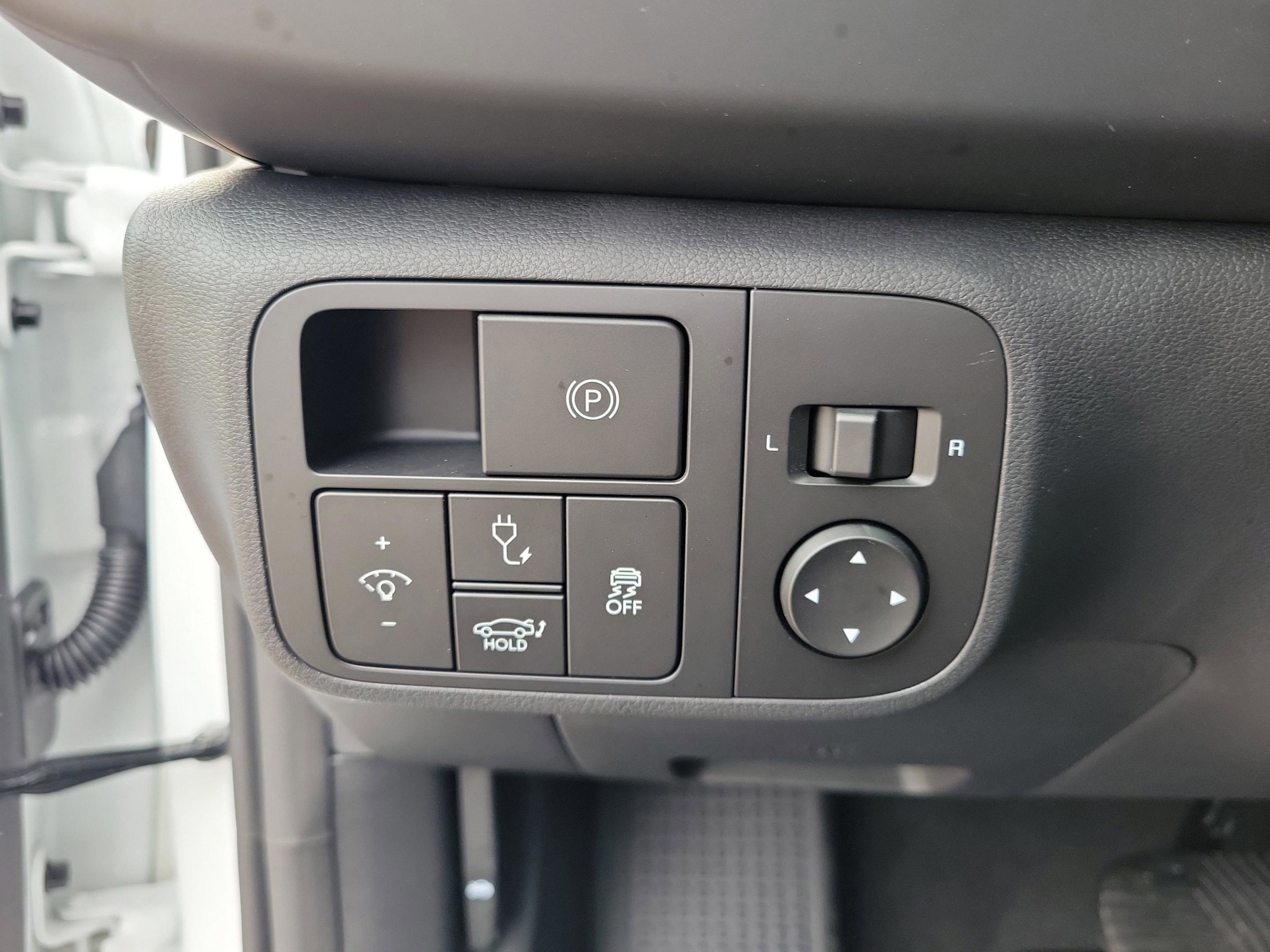 New 2025 Hyundai Ioniq 6 SE image 15