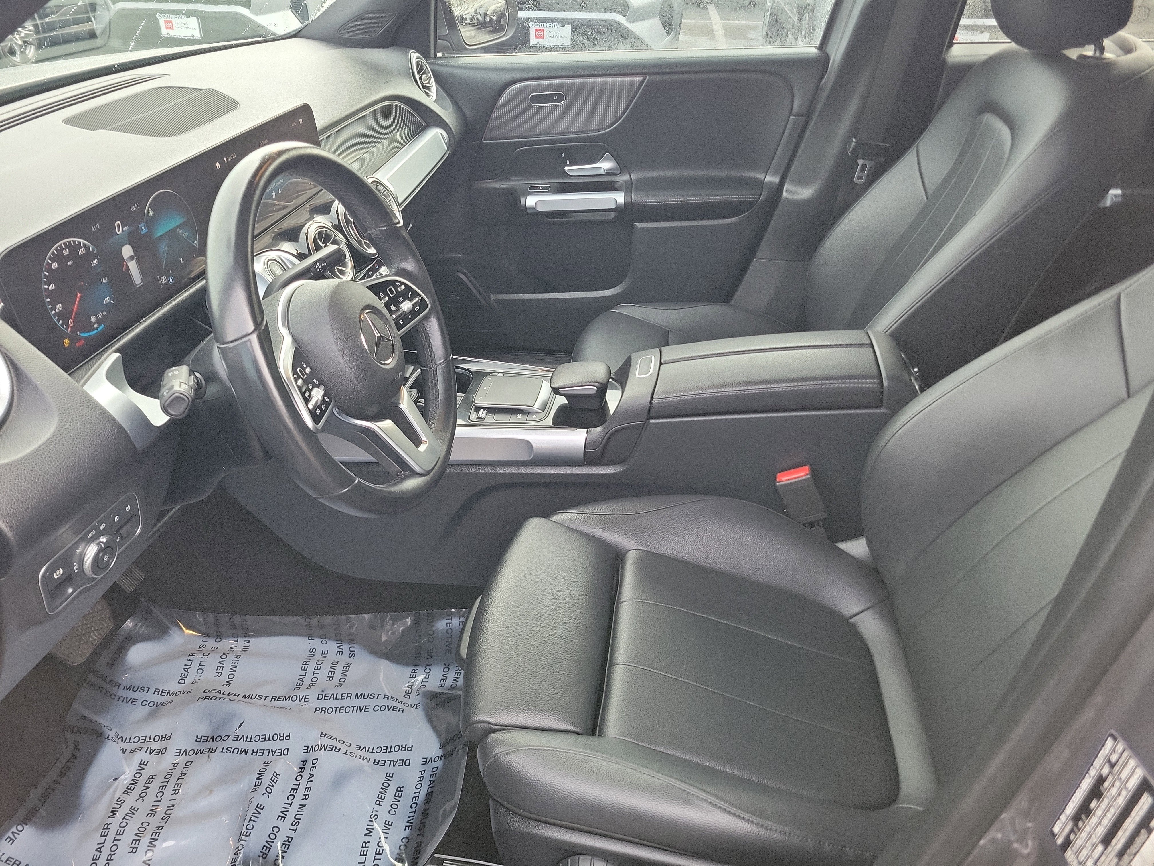 Used 2022 Mercedes-Benz GLB 250 4MATIC image 11