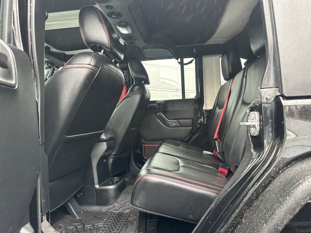 Used 2017 Jeep Wrangler Unlimited Rubicon image 12
