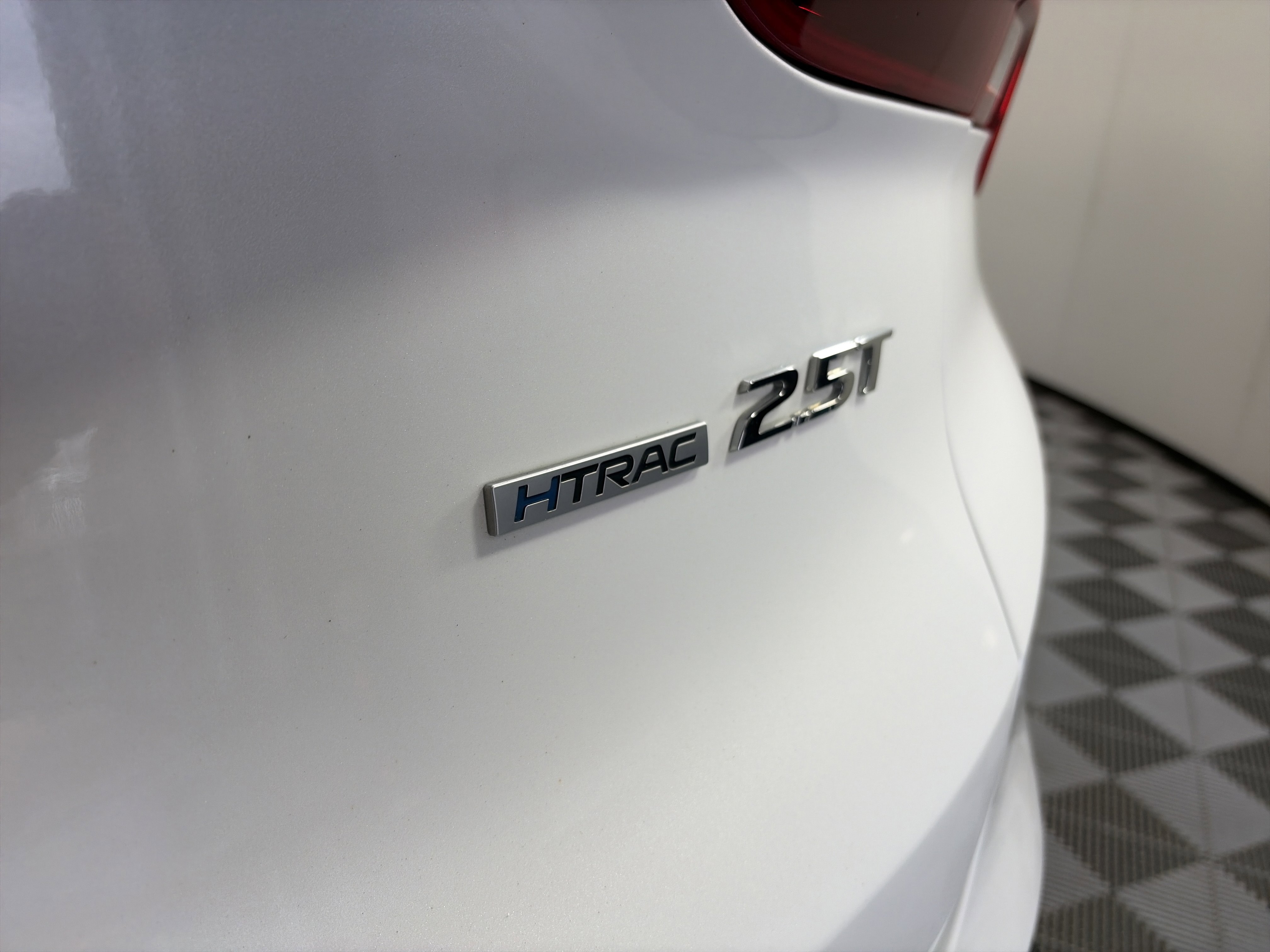 Certified 2023 Hyundai Santa Fe Limited w/ Cargo Package AWD/4WD image 18