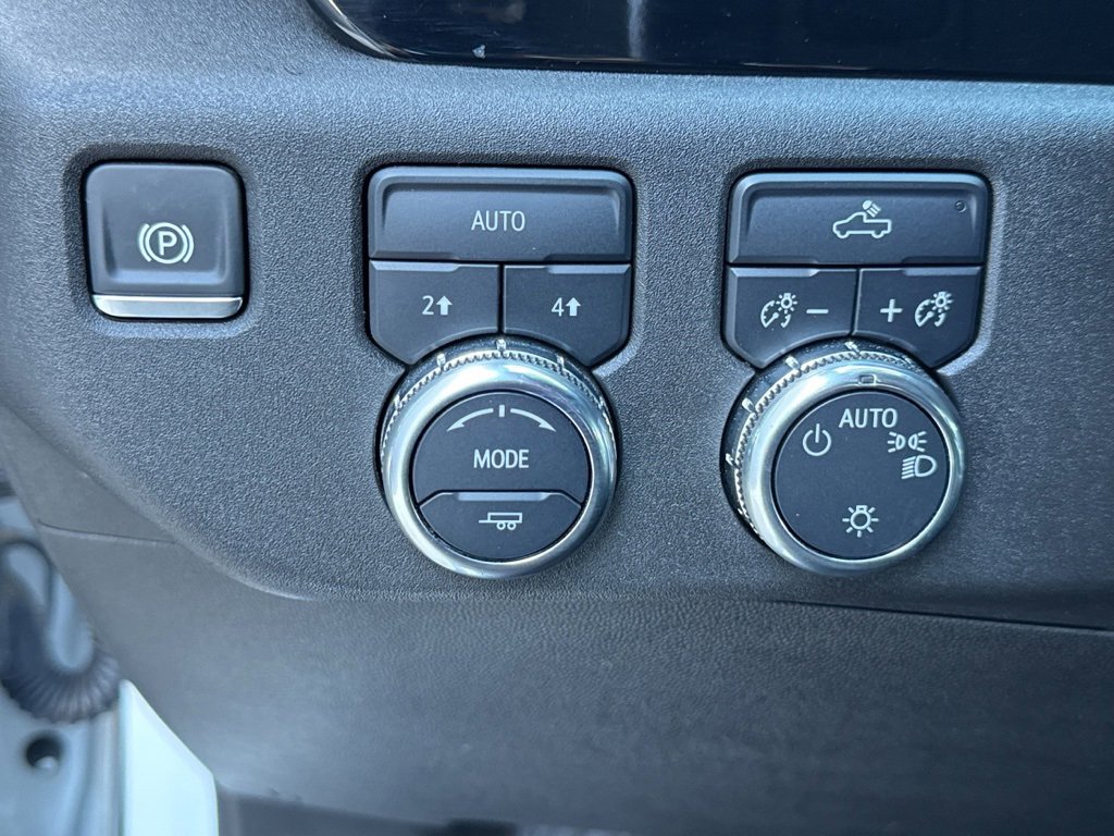 Used 2024 GMC Sierra 1500 SLE image 10