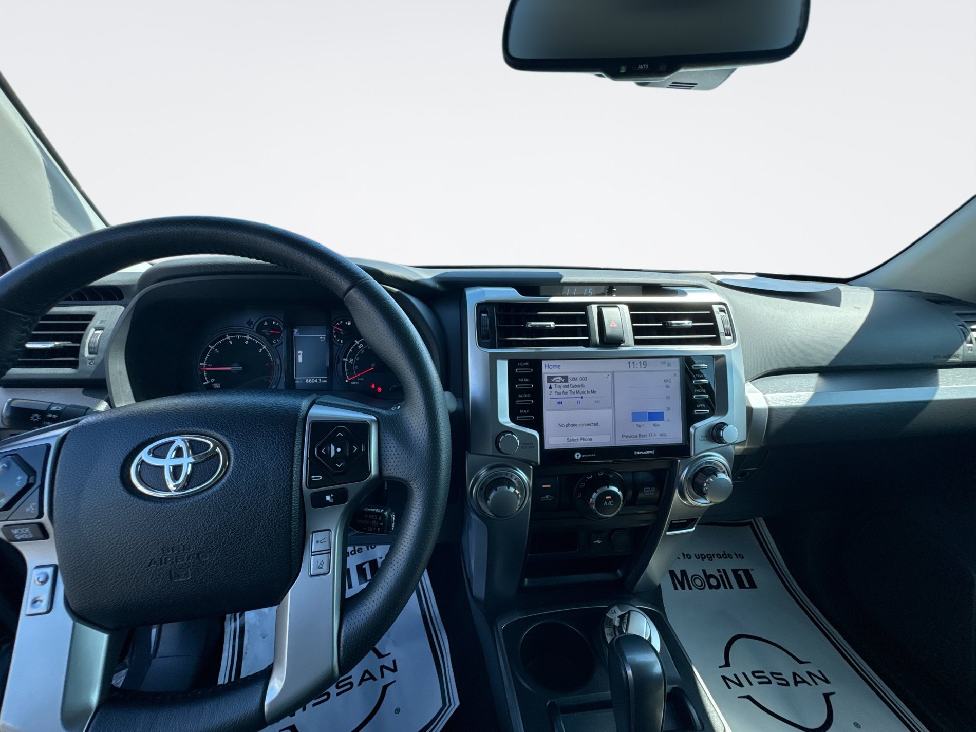 Used 2024 Toyota 4Runner SR5 AWD/4WD image 15