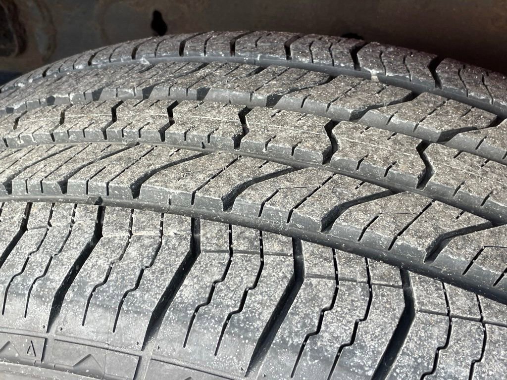 Used 2020 Chevrolet Silverado 1500 Custom w/ Custom Value Package image 26