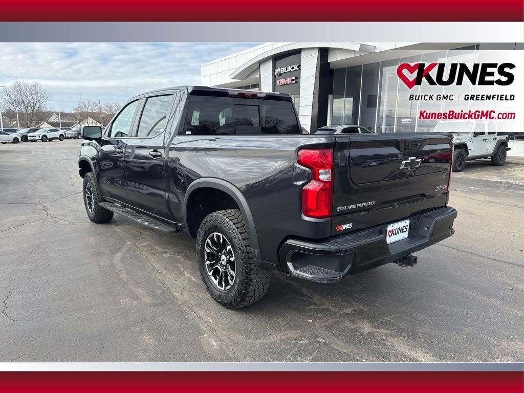 Used 2023 Chevrolet Silverado 1500 ZR2 w/ Technology Package image 12