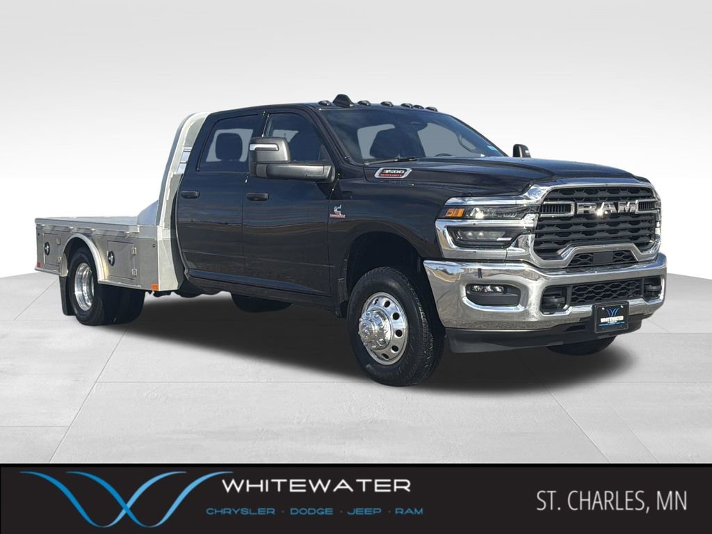 Used 2026 RAM 3500 Tradesman w/ Chrome Appearance Group AWD/4WD image 1