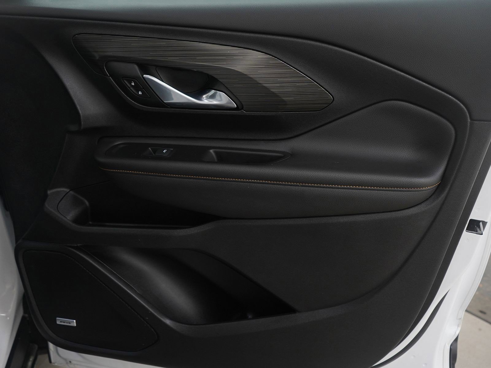 Used 2021 GMC Terrain SLT w/ Infotainment Package II image 9