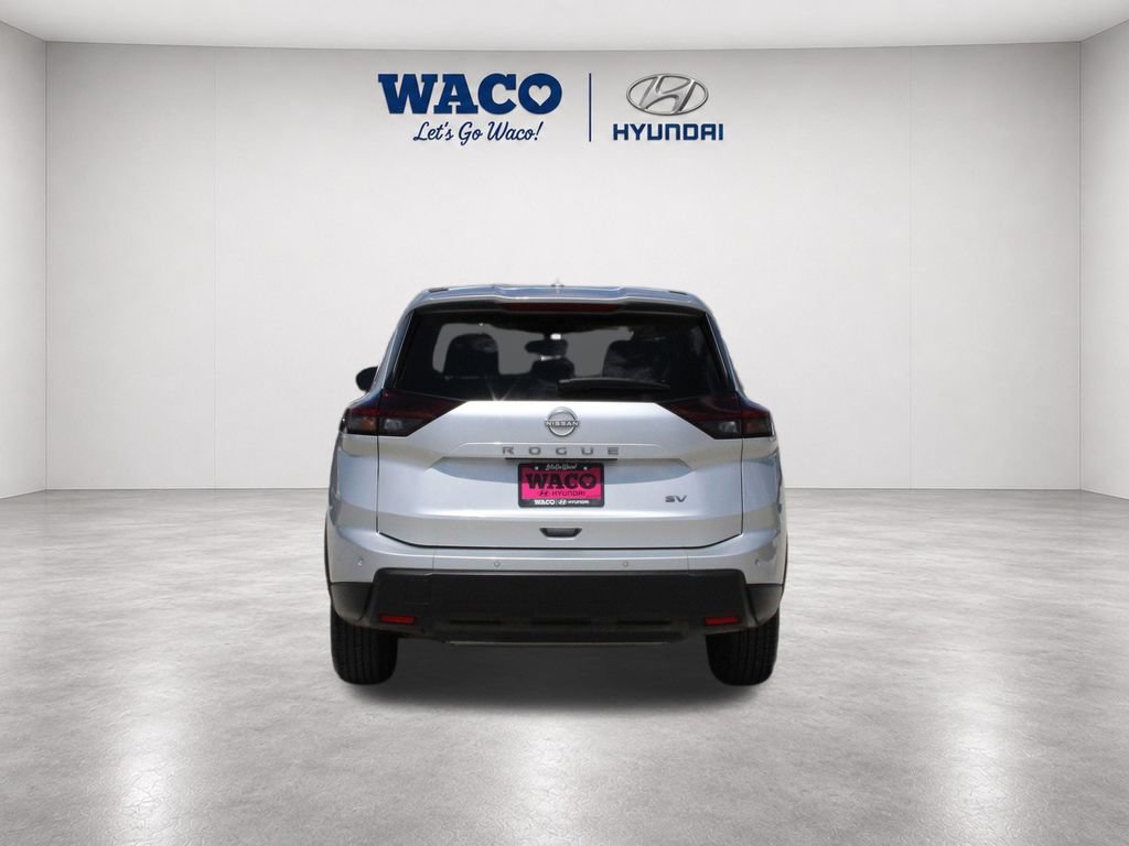 Used 2024 Nissan Rogue SV FWD image 9