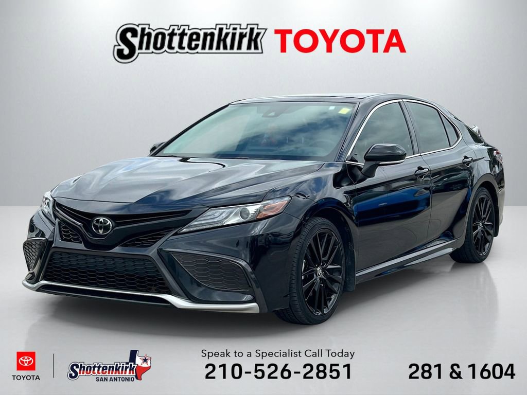 Used 2021 Toyota Camry XSE image 1