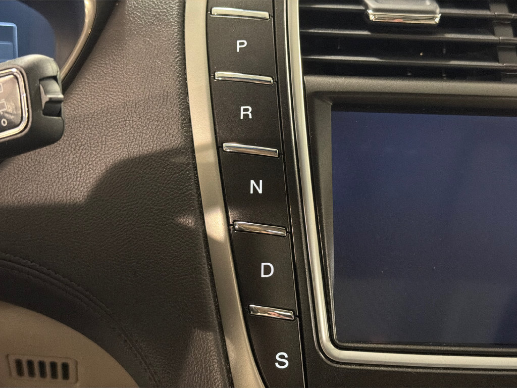 Used 2019 Lincoln Nautilus Reserve AWD/4WD image 17