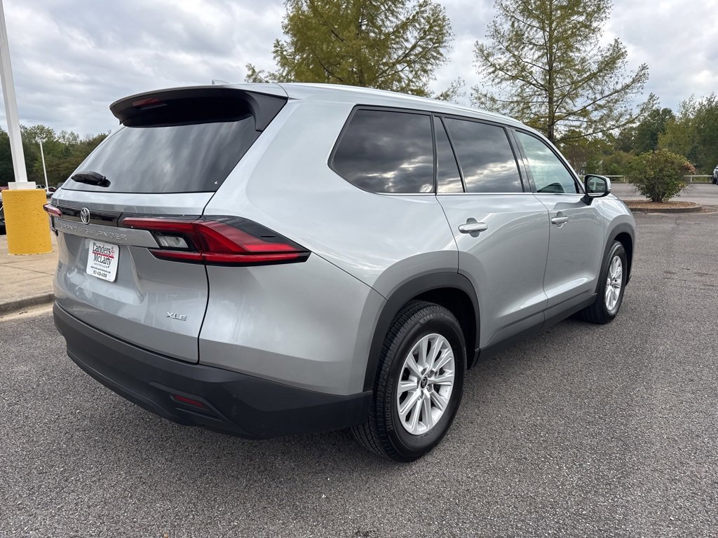 Used 2025 Toyota Grand Highlander FWD image 3