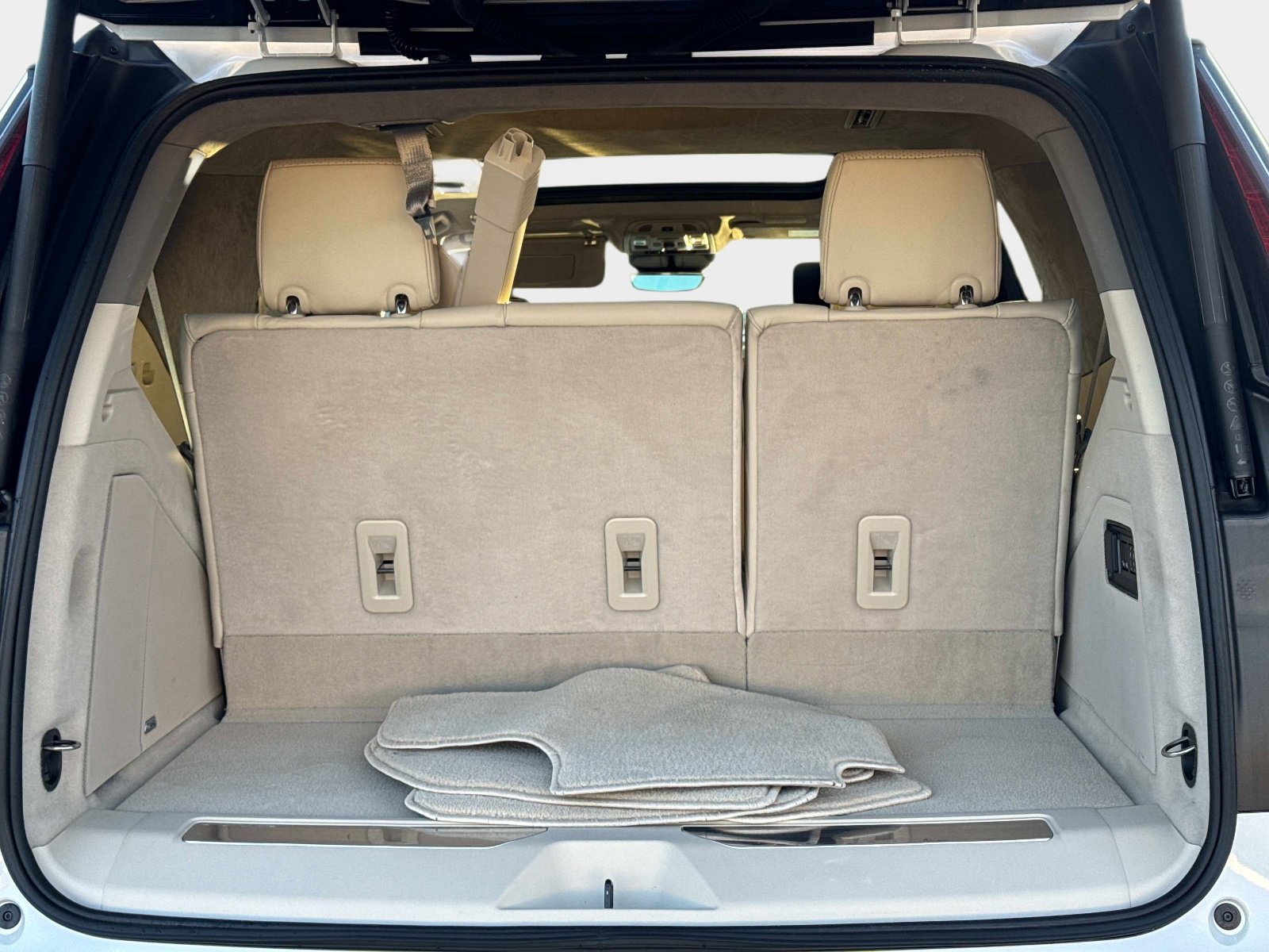 Used 2023 Cadillac Escalade Sport Platinum image 16