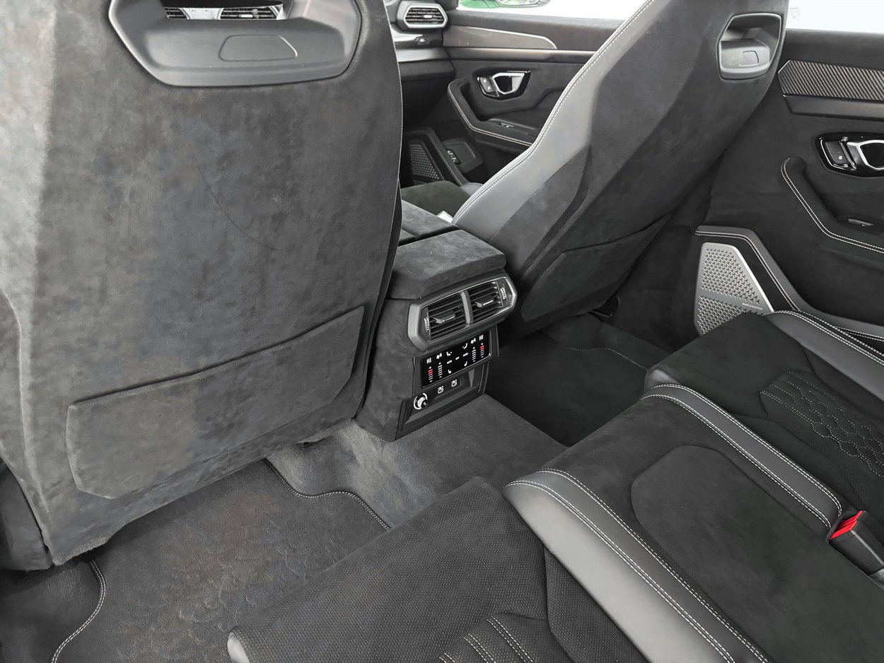 Used 2024 Lamborghini Urus Performante image 26