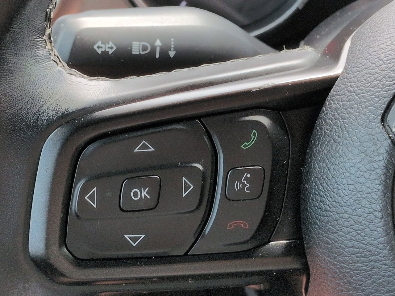 Used 2020 Jeep Wrangler Sport AWD/4WD image 23