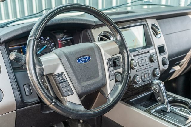 Used 2017 Ford Expedition Limited w/ Equipment Group 301A image 24