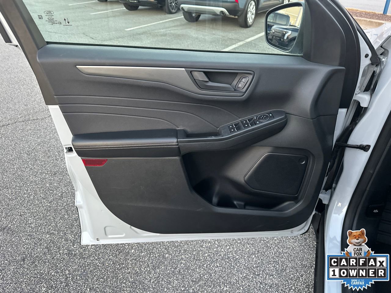 Used 2025 Ford Escape Active image 10