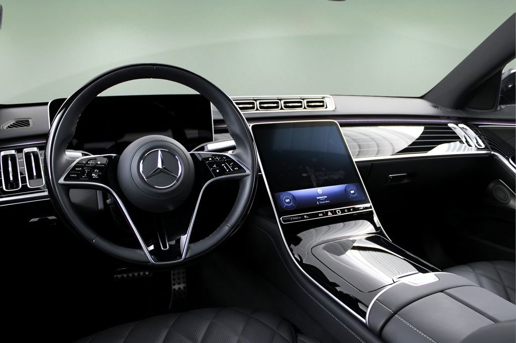 Used 2025 Mercedes-Benz S 580 4MATIC Sedan image 20
