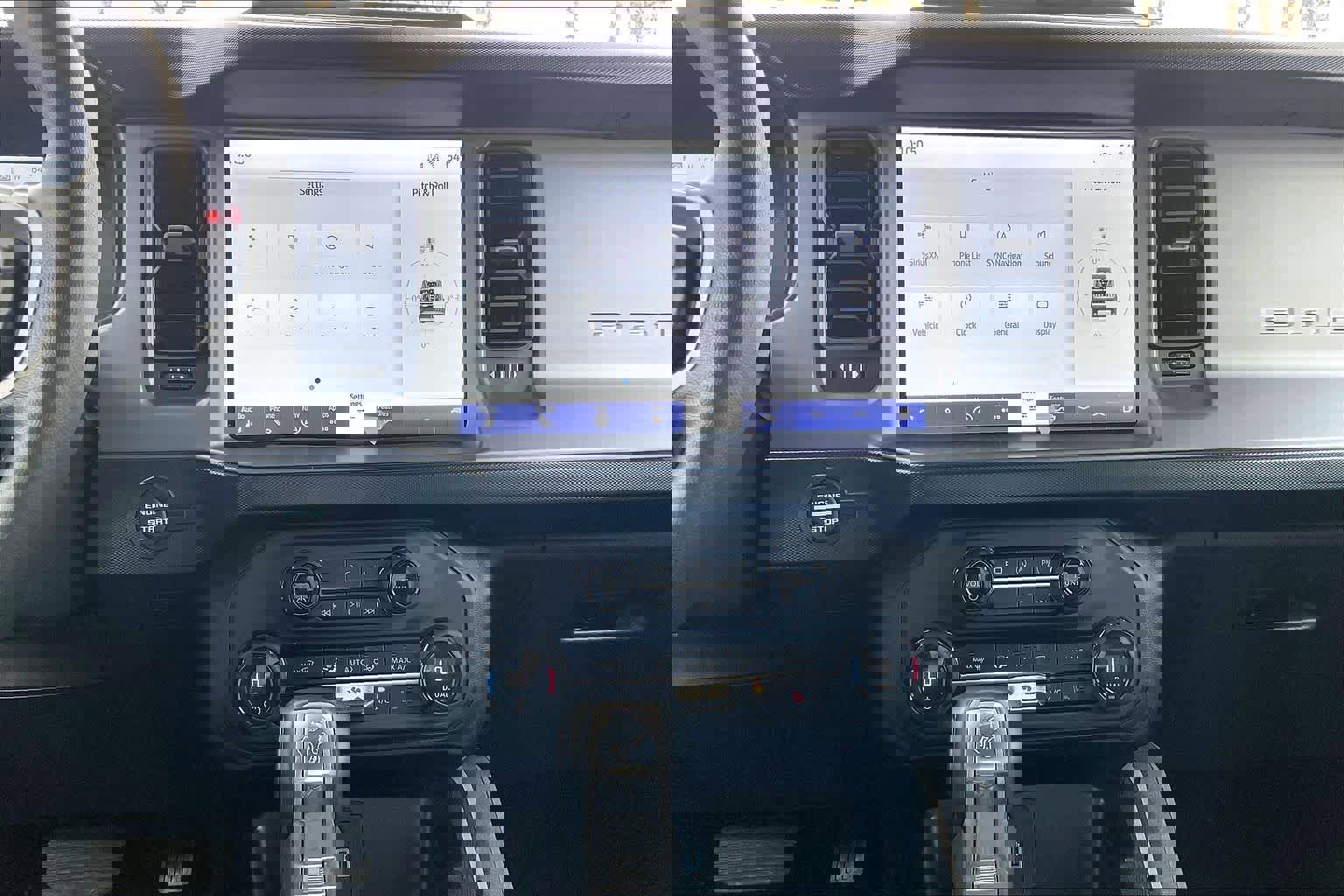 Used 2023 Ford Bronco Outer Banks w/ Sasquatch Package image 32