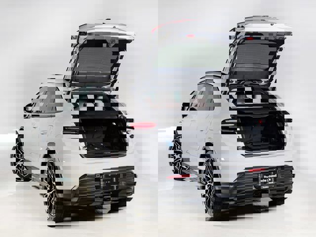 New 2026 Porsche Macan 4S Electric image 34