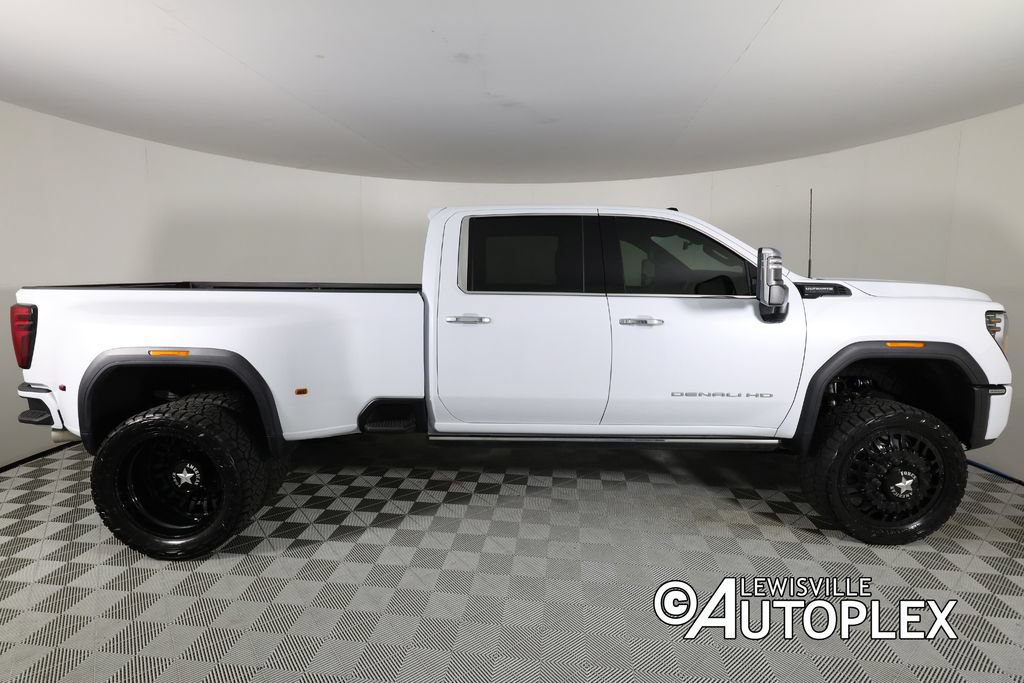 Used 2026 GMC Sierra 3500 Denali Ultimate AWD/4WD image 4