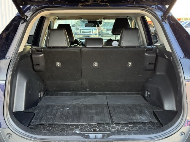 Used 2021 Toyota RAV4 XLE Premium AWD/4WD image 33