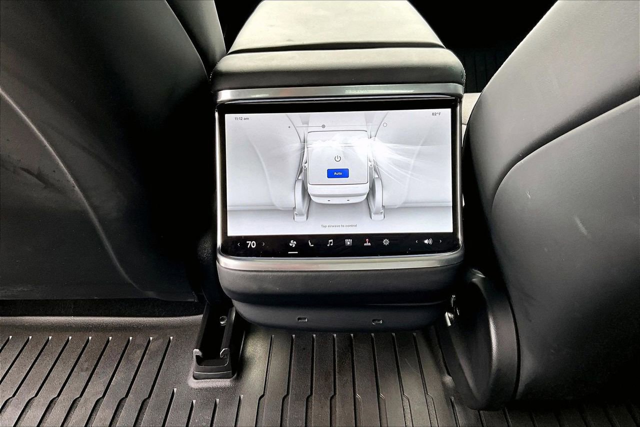 Used 2023 Tesla Model S Plaid AWD/4WD image 17