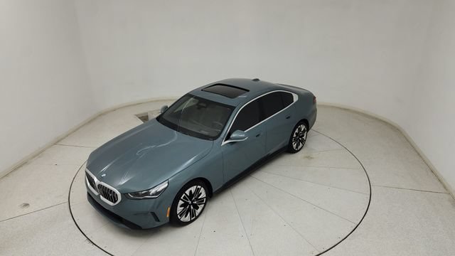 Used 2026 BMW i5 eDrive40 AWD/4WD image 23