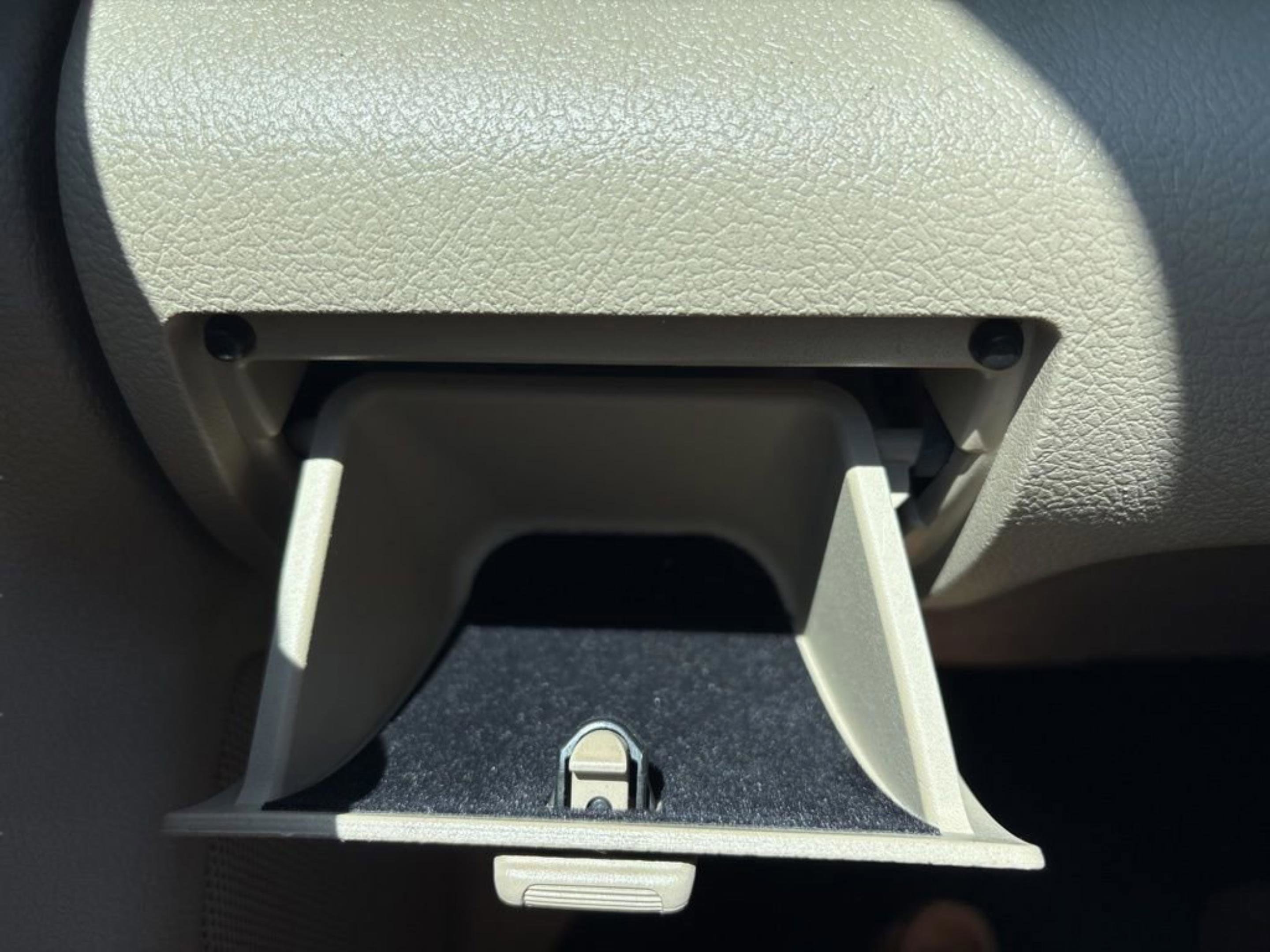 Used 2012 Toyota Camry LE image 21