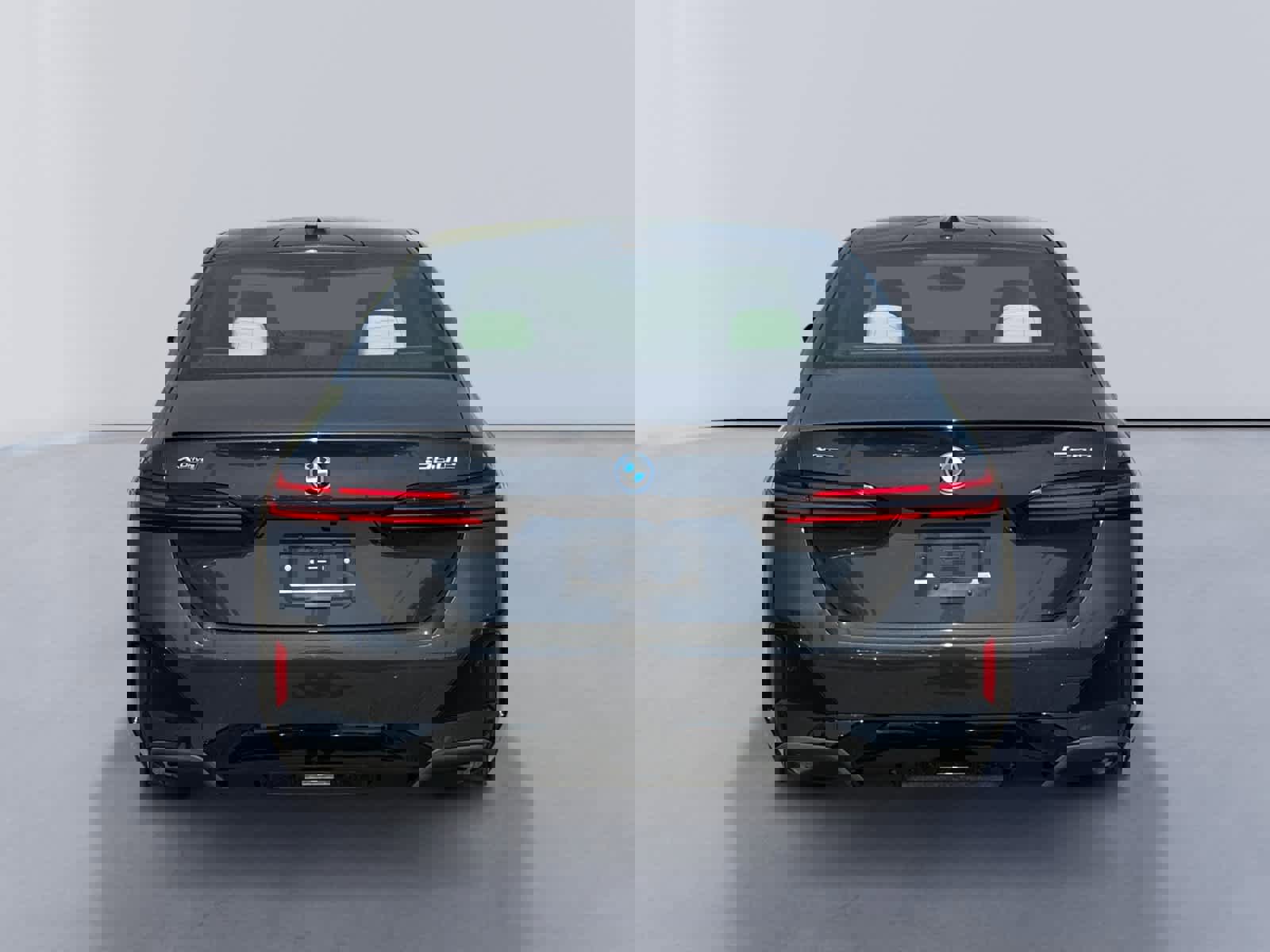 New 2026 BMW 550e xDrive AWD/4WD image 4