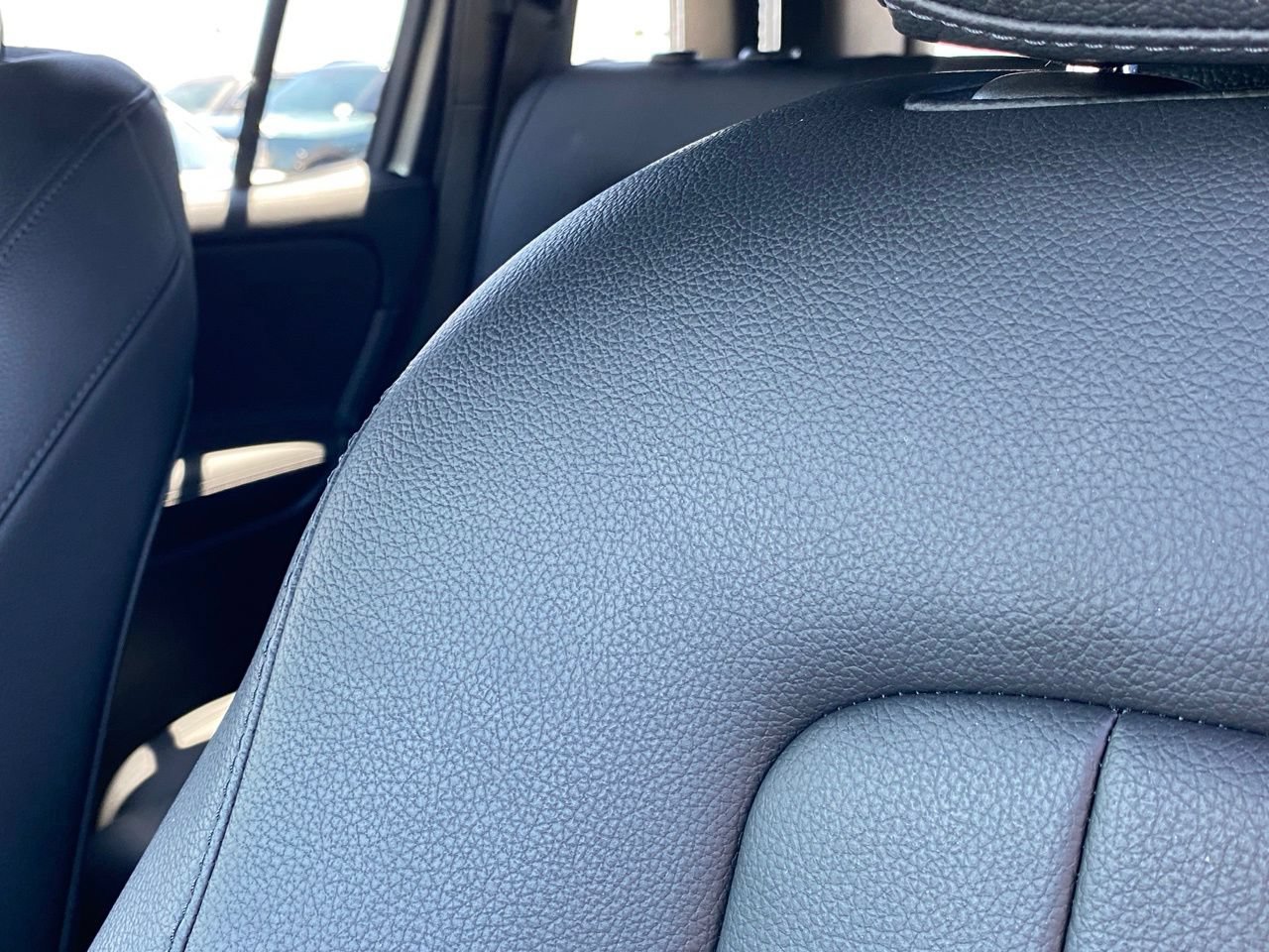 Used 2022 Mercedes-Benz GLB 250 image 13
