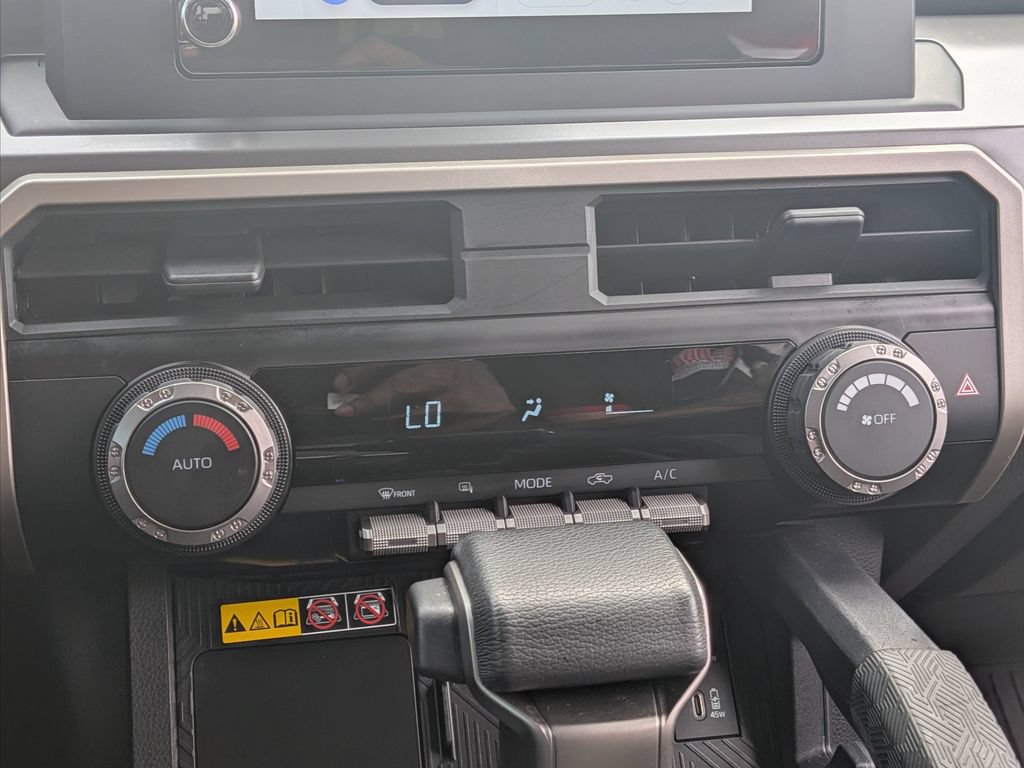 Used 2024 Toyota Tacoma SR5 w/ SR5 Upgrade Package RWD image 21