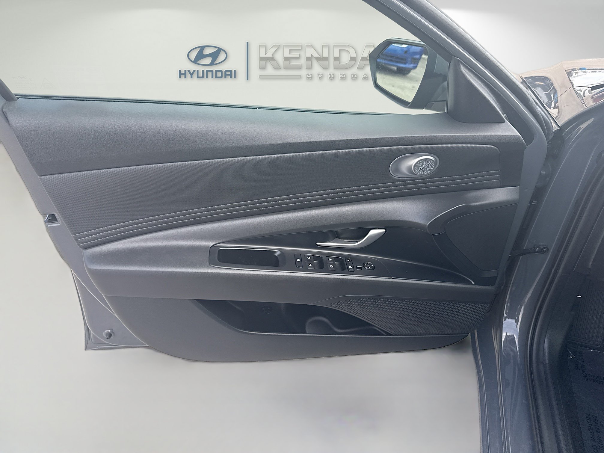 Used 2025 Hyundai Elantra SEL FWD image 18