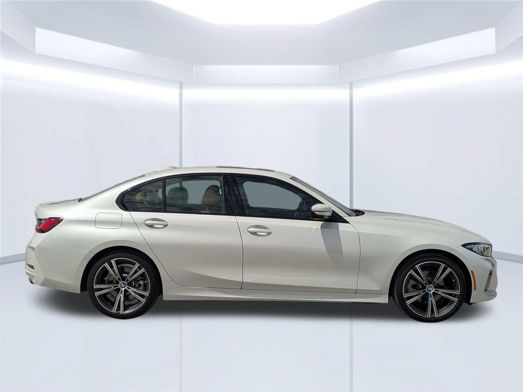 Used 2023 BMW 330i Sedan w/ Premium Package RWD image 7