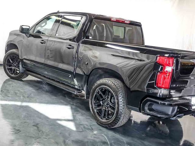 Certified 2026 Chevrolet Silverado 1500 High Country w/ Midnight Edition AWD/4WD image 11