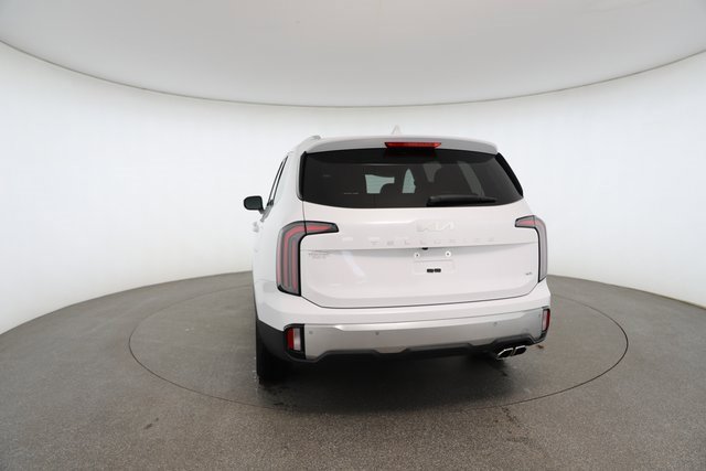 Used 2023 Kia Telluride EX w/ EX Captain's Chair Package image 13