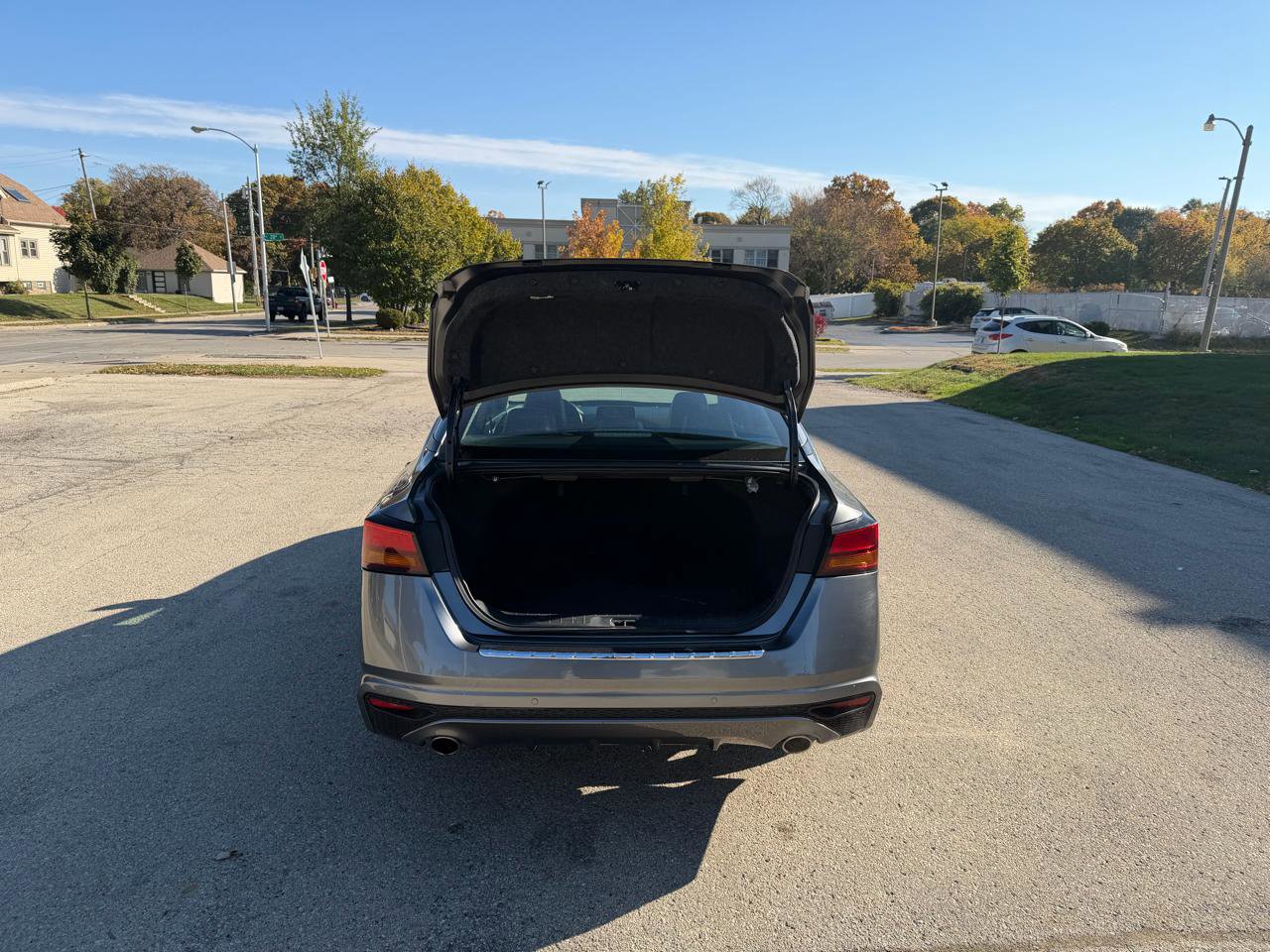 Used 2022 Nissan Altima 2.5 SR AWD/4WD image 8