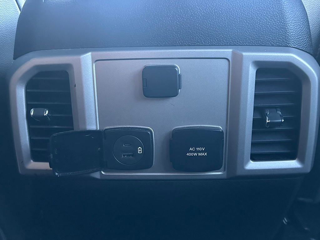 Used 2020 Ford F250 Lariat w/ Lariat Value Package image 19