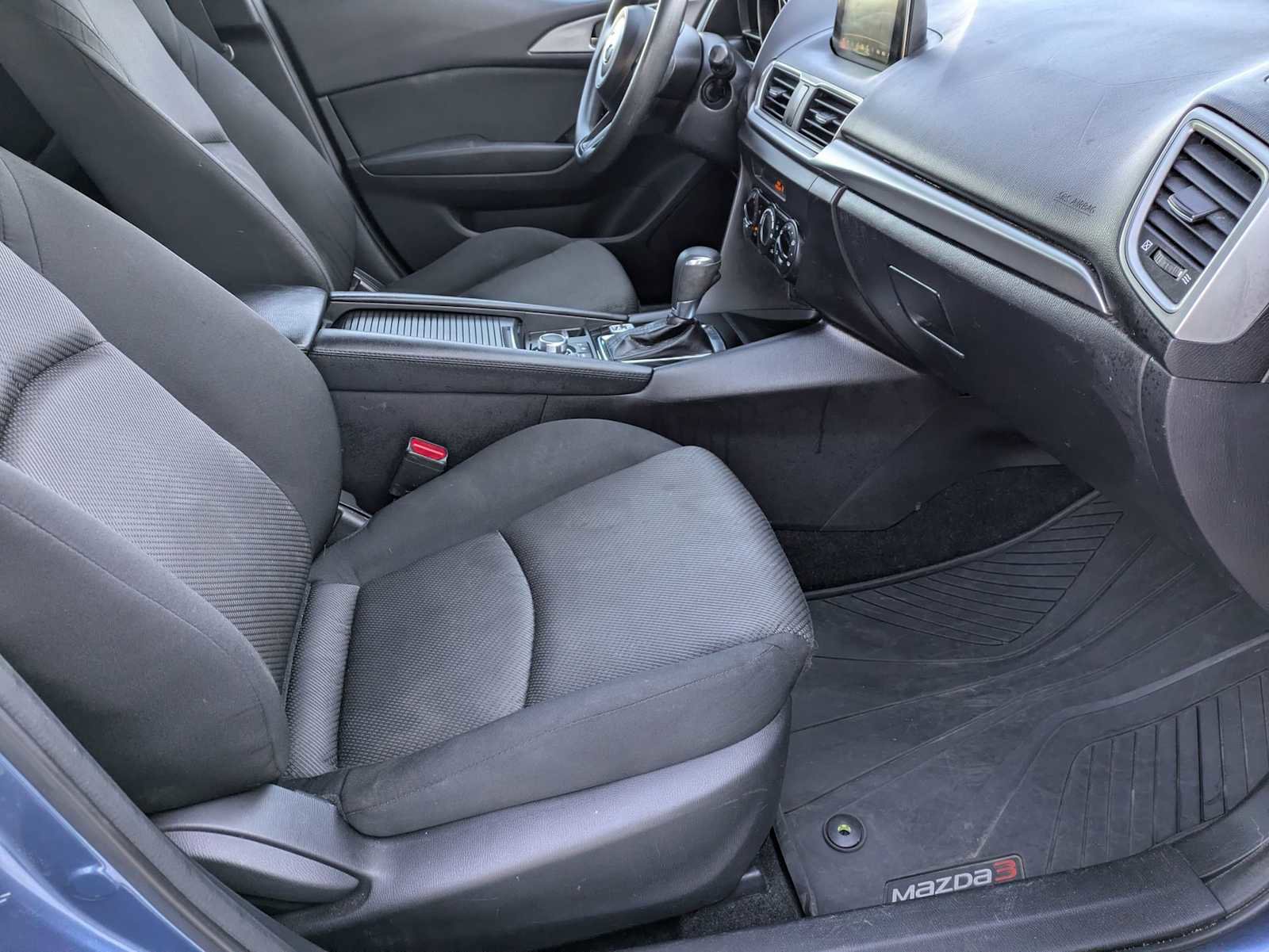 Used 2018 MAZDA MAZDA3 Sport image 16