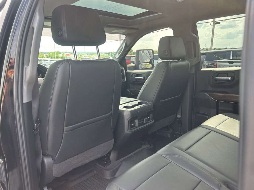 Used 2020 Chevrolet Silverado 1500 LT Trail Boss AWD/4WD image 44