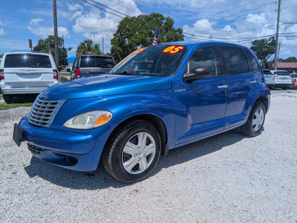 Used 2005 Chrysler PT Cruiser Touring FWD image 1
