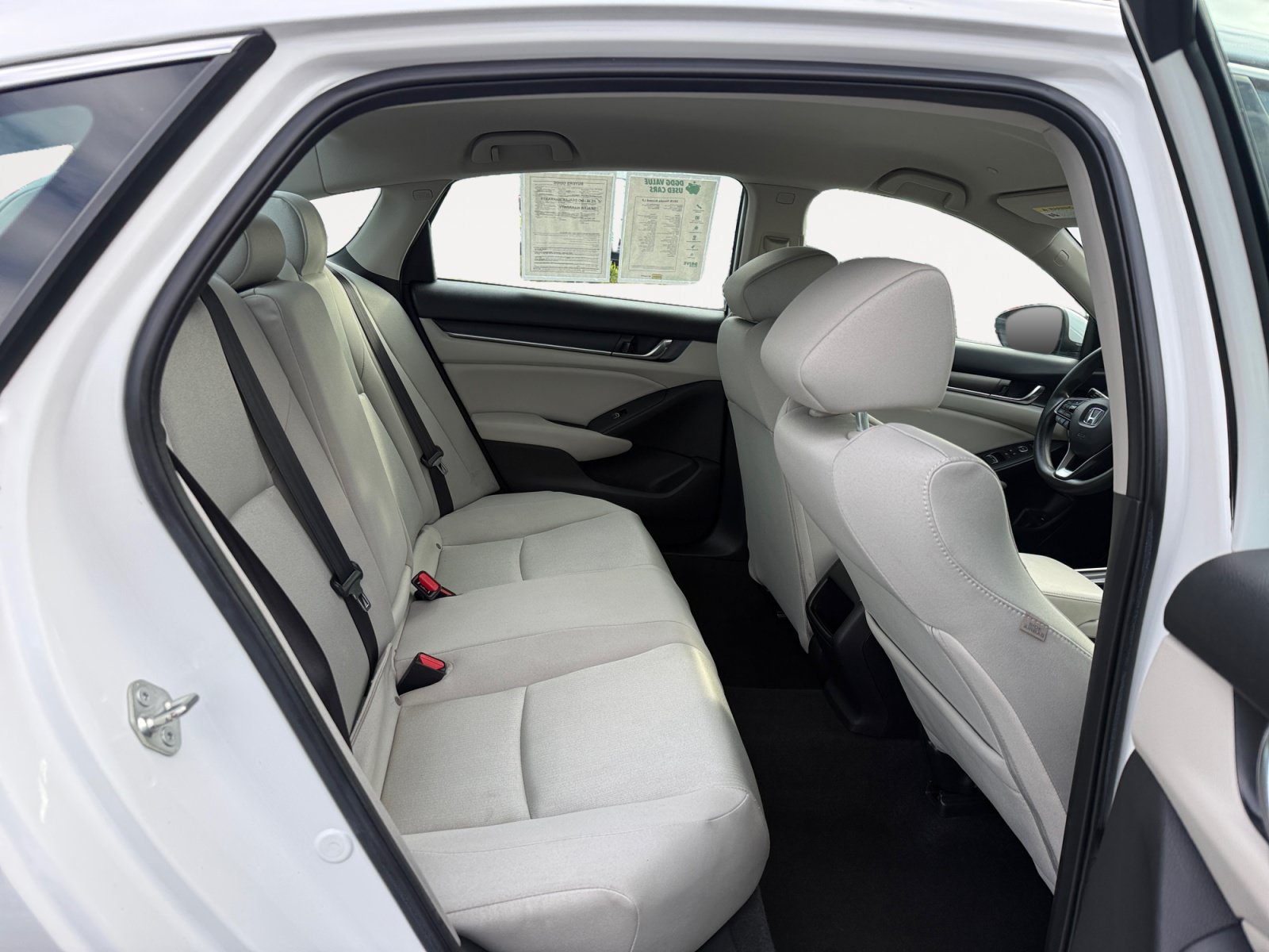 Used 2018 Honda Accord LX image 18