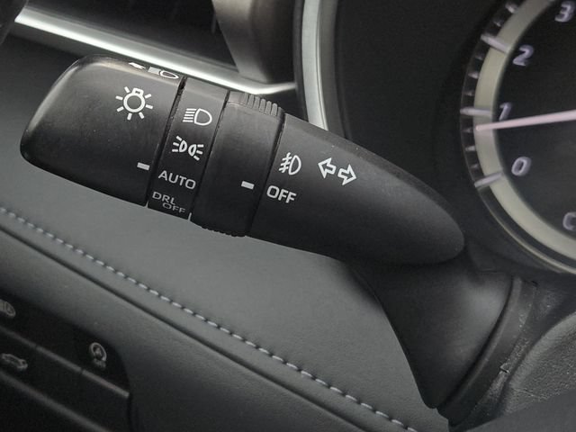 Used 2023 Toyota Highlander XLE FWD image 30