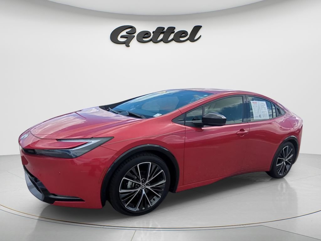 Used 2024 Toyota Prius XLE image 1