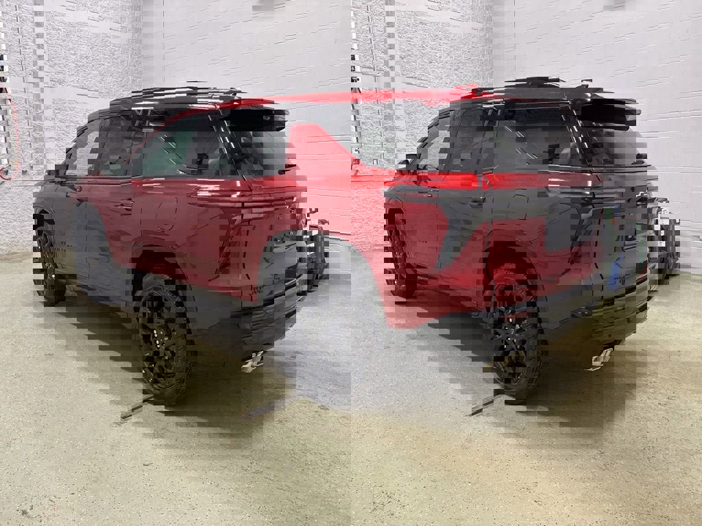 New 2026 Chevrolet Traverse RS w/ LPO, Floor Liner Package image 5