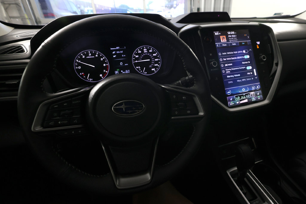 Used 2023 Subaru Ascent Limited w/ Technology Package AWD/4WD image 19