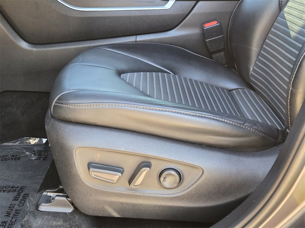 Used 2022 Toyota Highlander XSE image 27