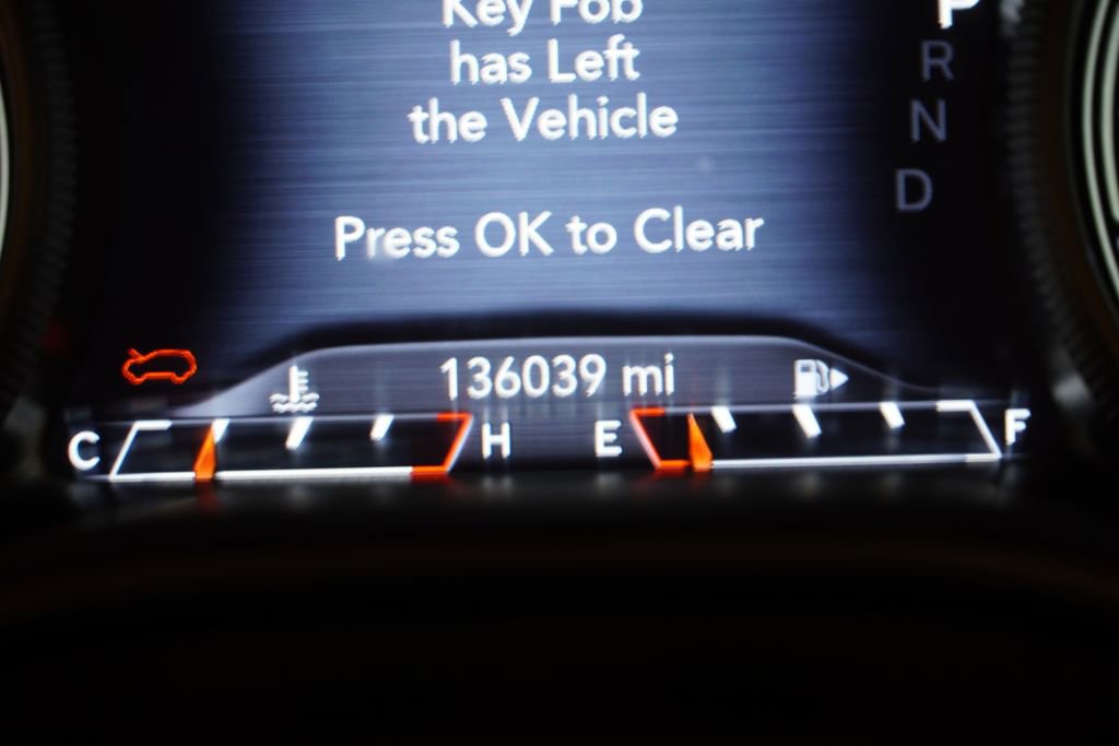 Used 2019 Jeep Cherokee Limited image 5