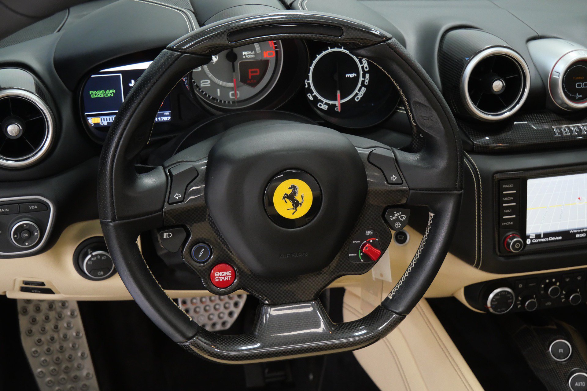 Used 2015 Ferrari California T RWD image 15