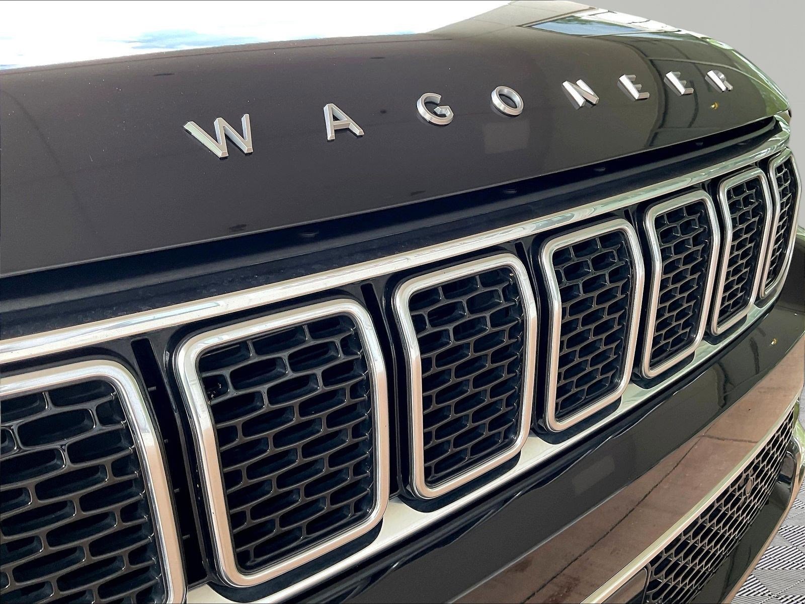 Used 2024 Jeep Wagoneer Series II w/ Flexible Seating Group AWD/4WD image 32